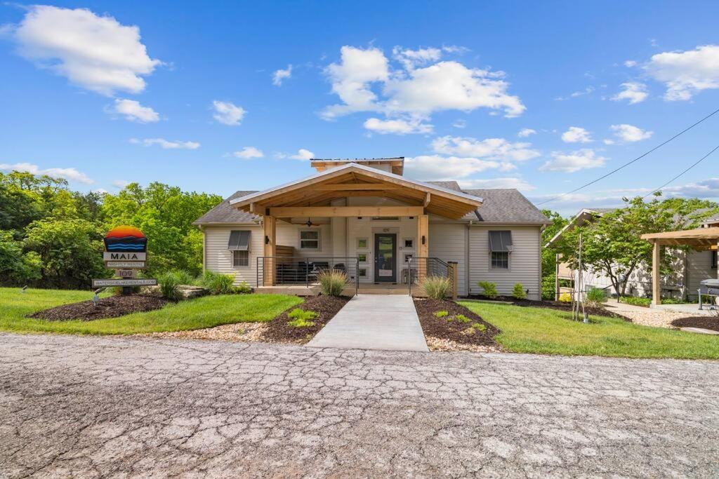 Maia - 109 Ridge Lane * Branson