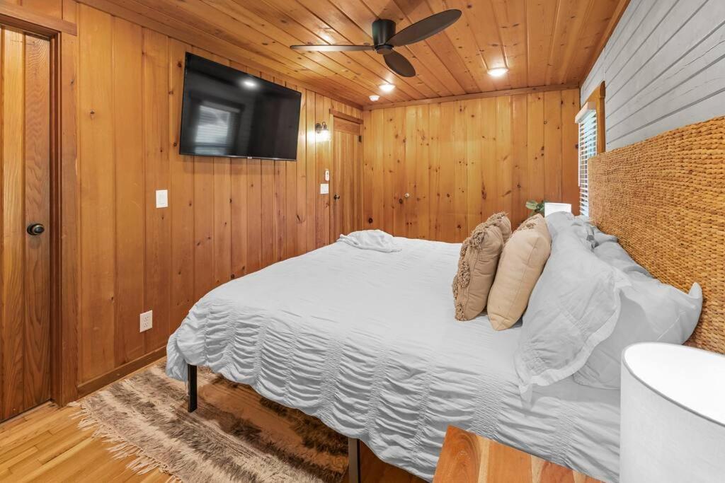 Serenity - 60 Ridge Lane