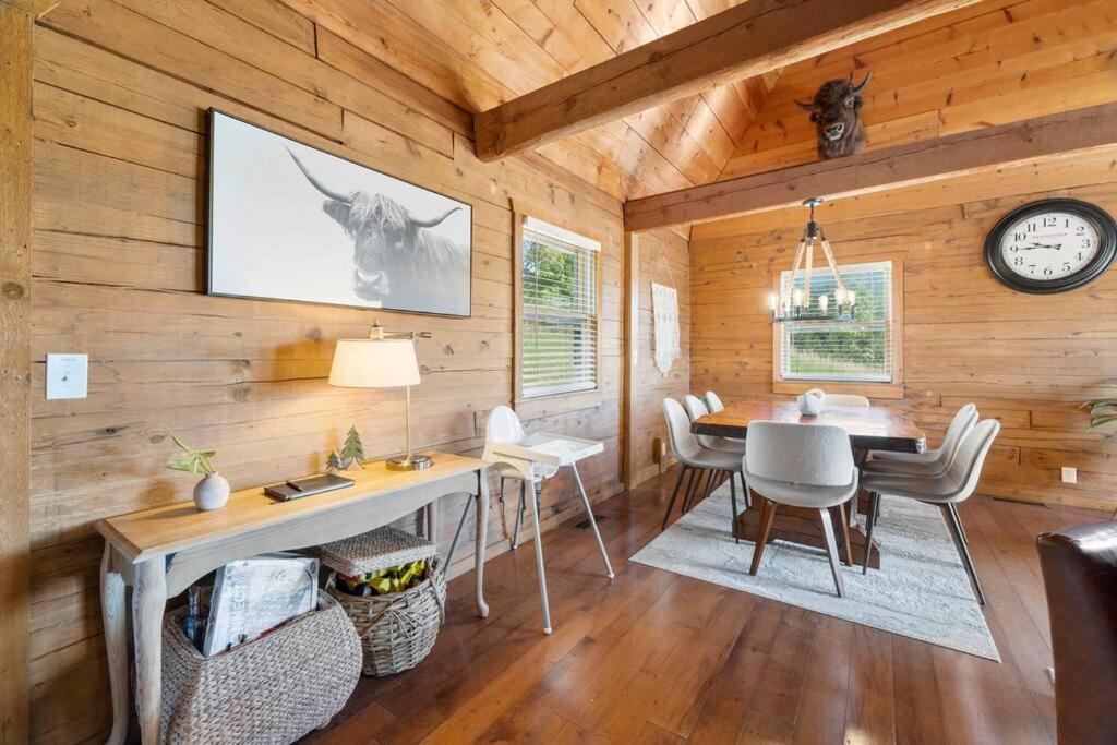 216 Ridge Lane Holiday home