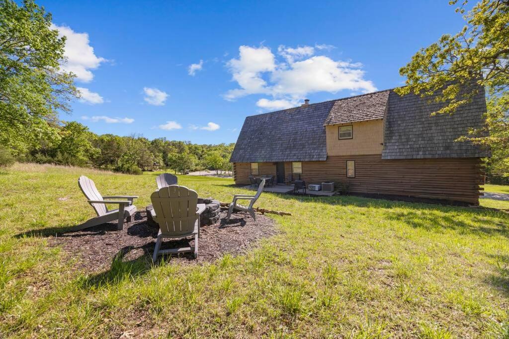 216 Ridge Lane *