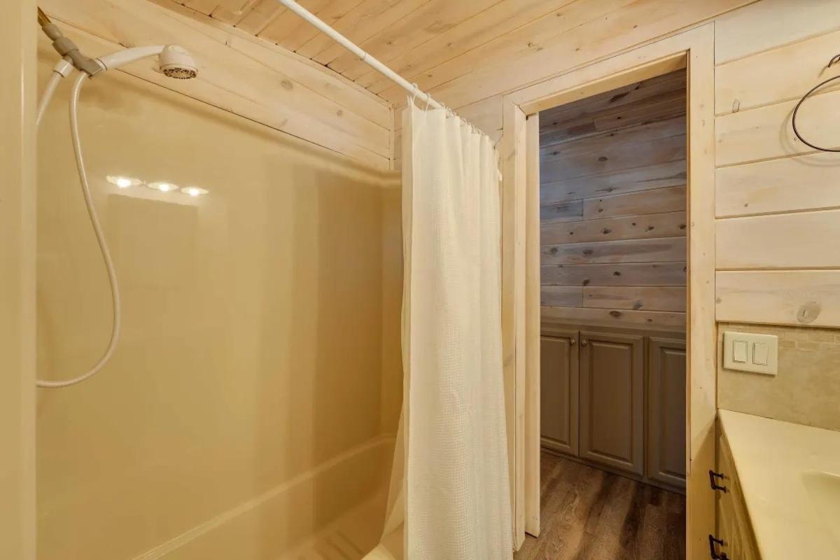 Holiday home 21 Near Sdc, Branson, And *