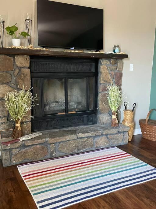 Apartment Our Place On Indian Point 1 Bdrm Unit Branson