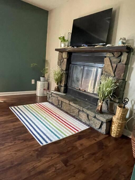 Apartment Our Place On Indian Point 1 Bdrm Unit Branson
