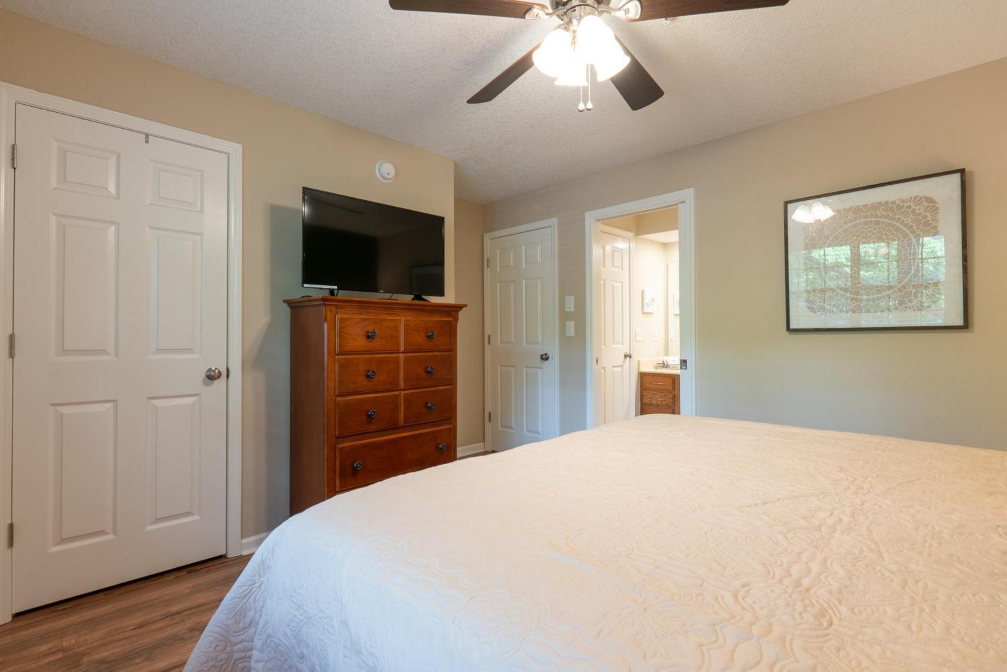 2br Walk-in - Near The 76 Strip - 2 Pools - Free Tickets Included - Fhf-11 * Branson
