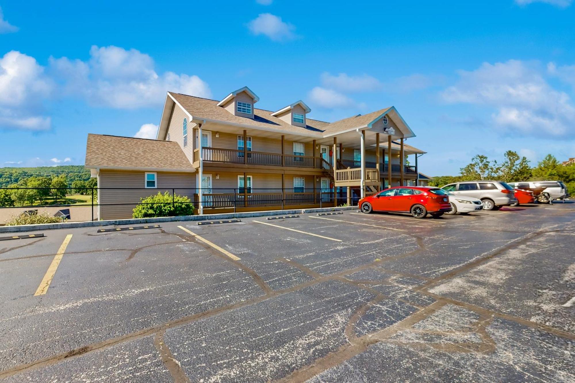 Rolling Hills Retreat * Branson