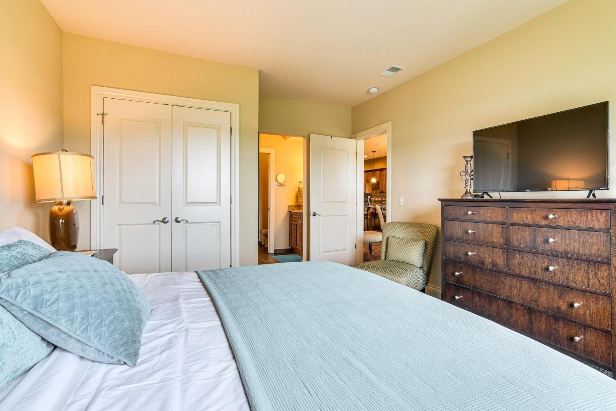 With Pool Access And Views, 3 Mi Dtwn! Branson