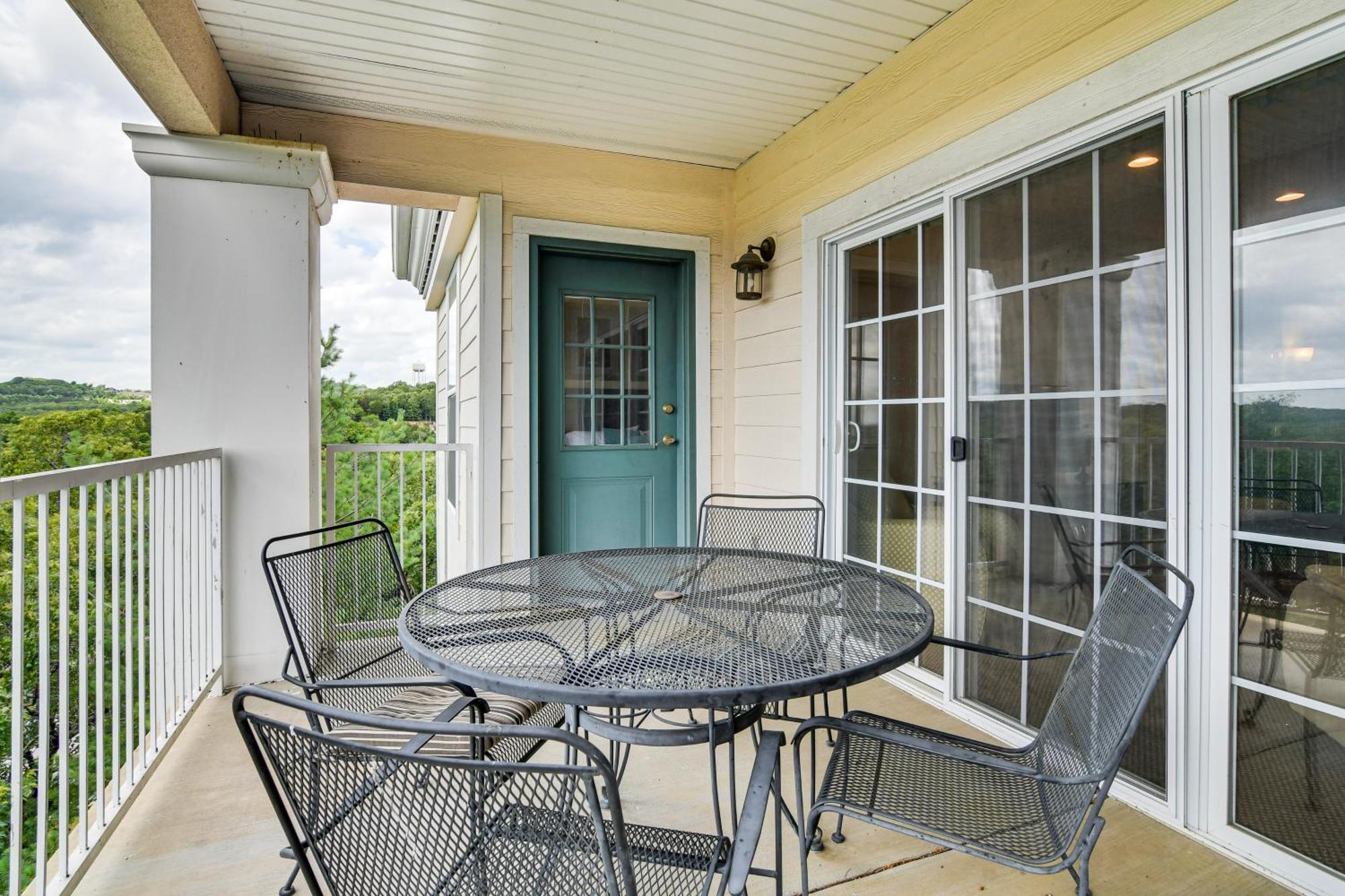 With Pool Access And Views, 3 Mi Dtwn!