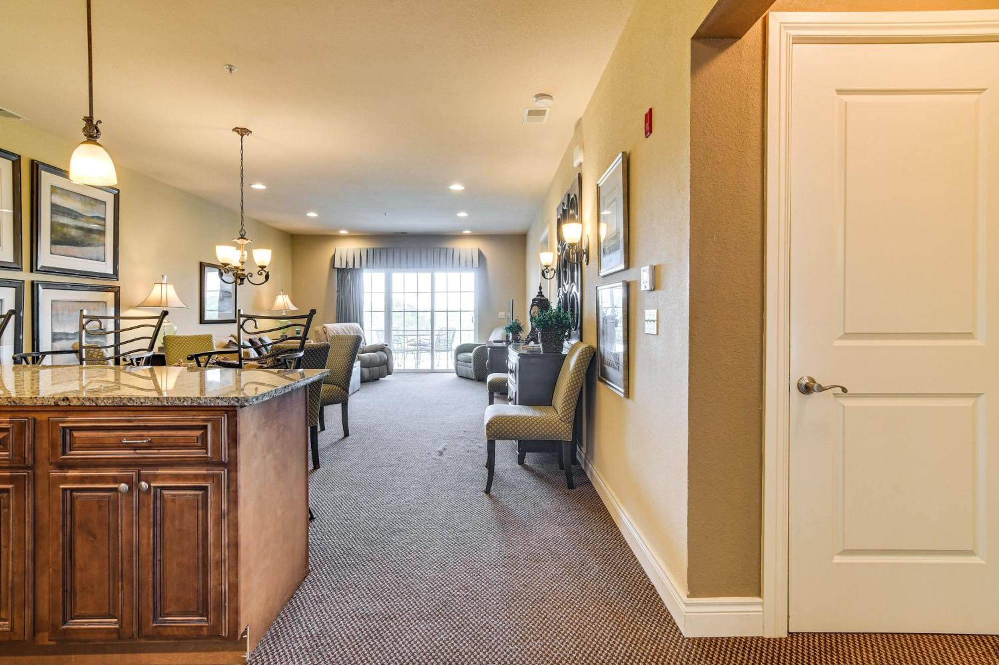 With Pool Access And Views, 3 Mi Dtwn! Branson