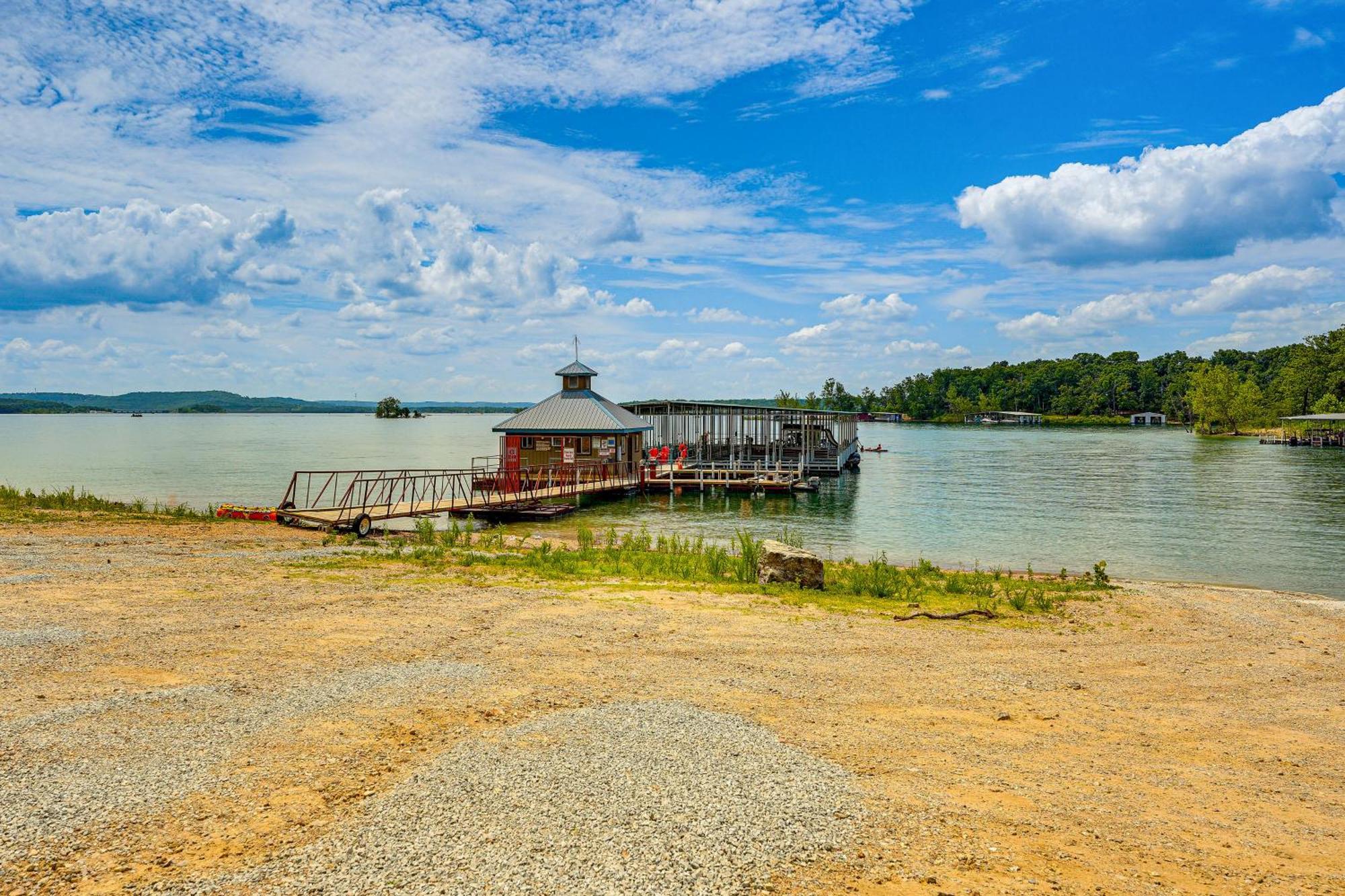 Holiday home With Pool Access And Private Boat Slip! *