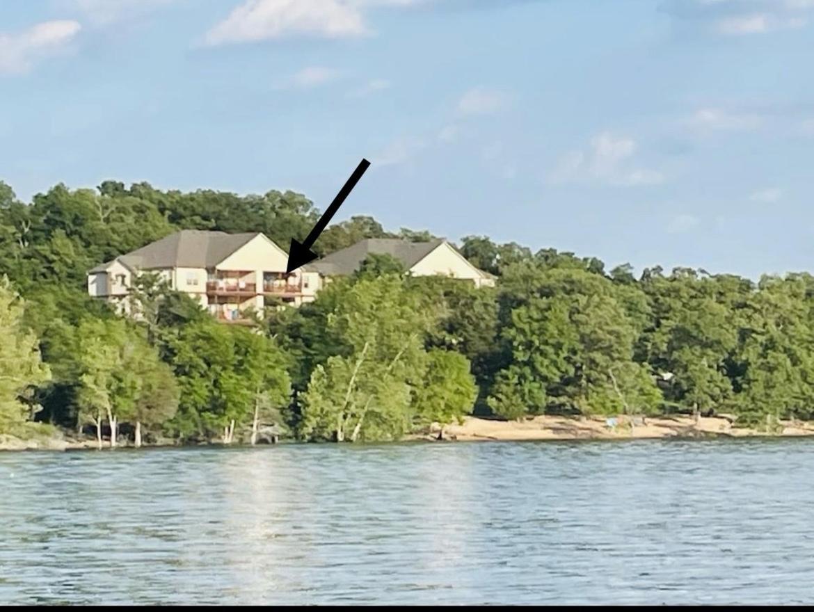 Apartment Lakefront And View Indian Point With Boat Slip Branson