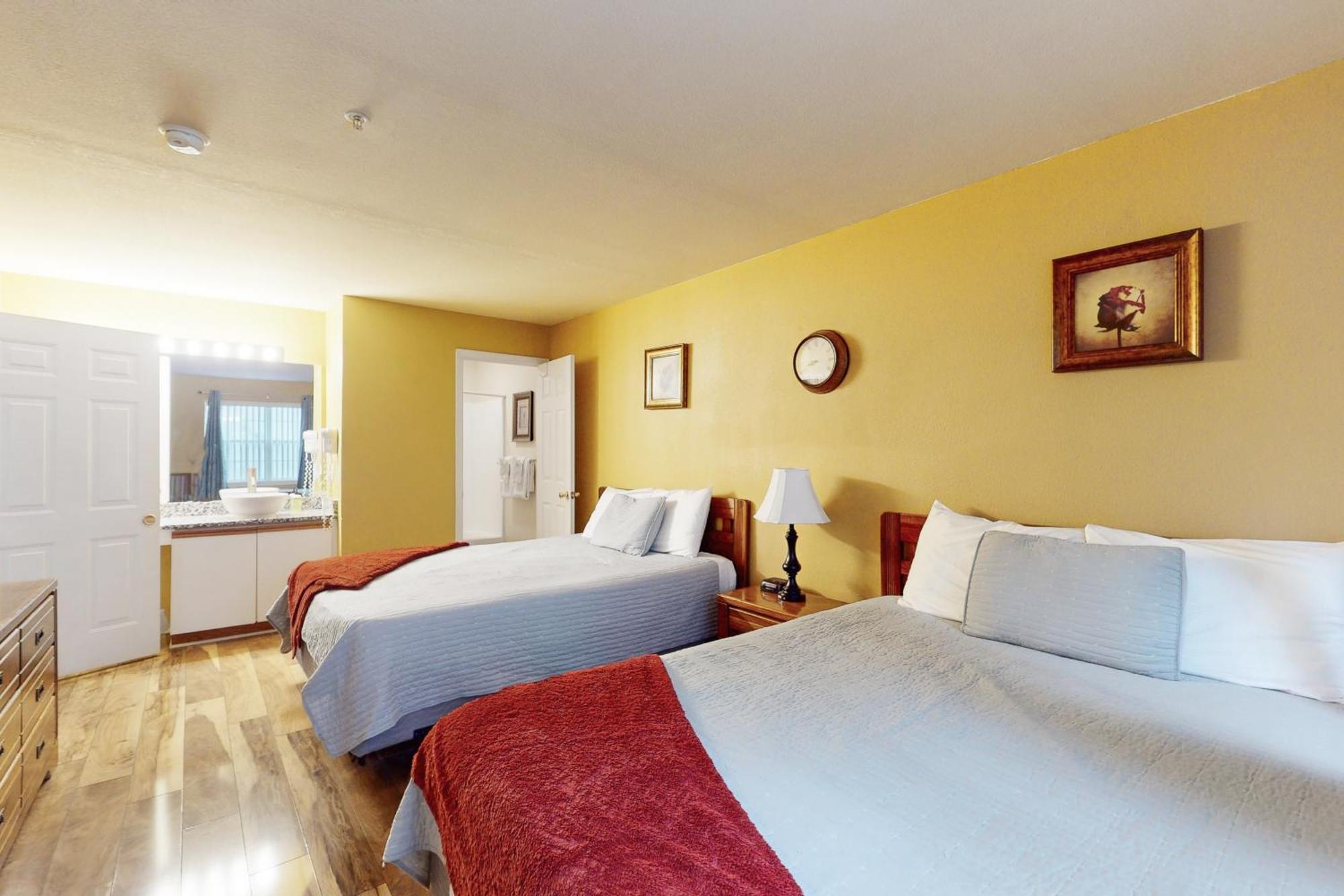 Thousand Hills Haven Apartment *