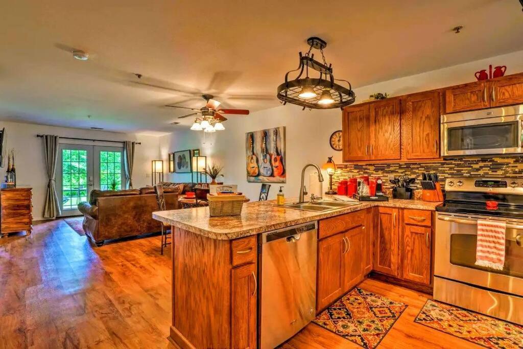 Experience Euphoria At Branson's Fall Creek * Branson