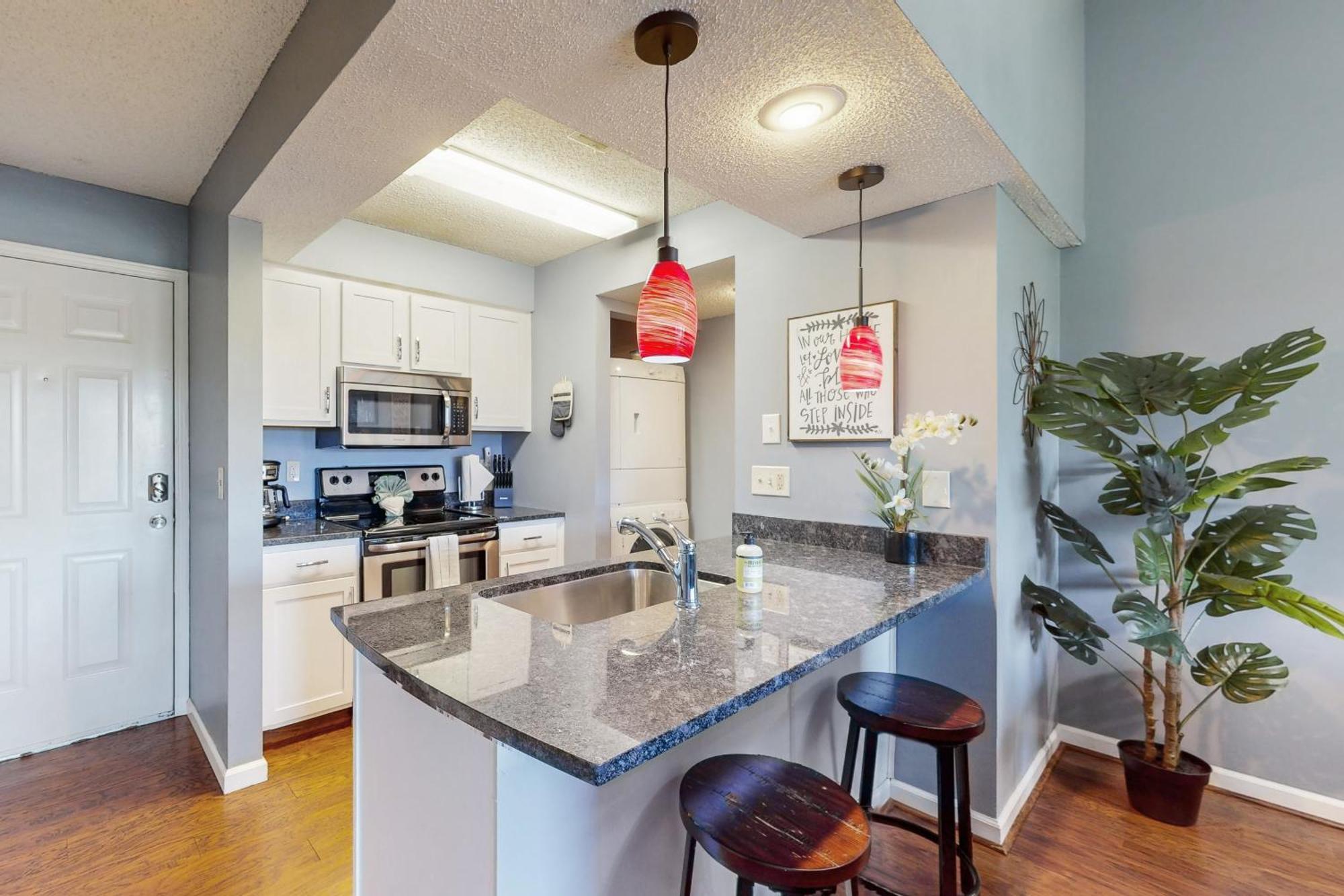 Apartment 116 Club Dr, #12 Mo Branson