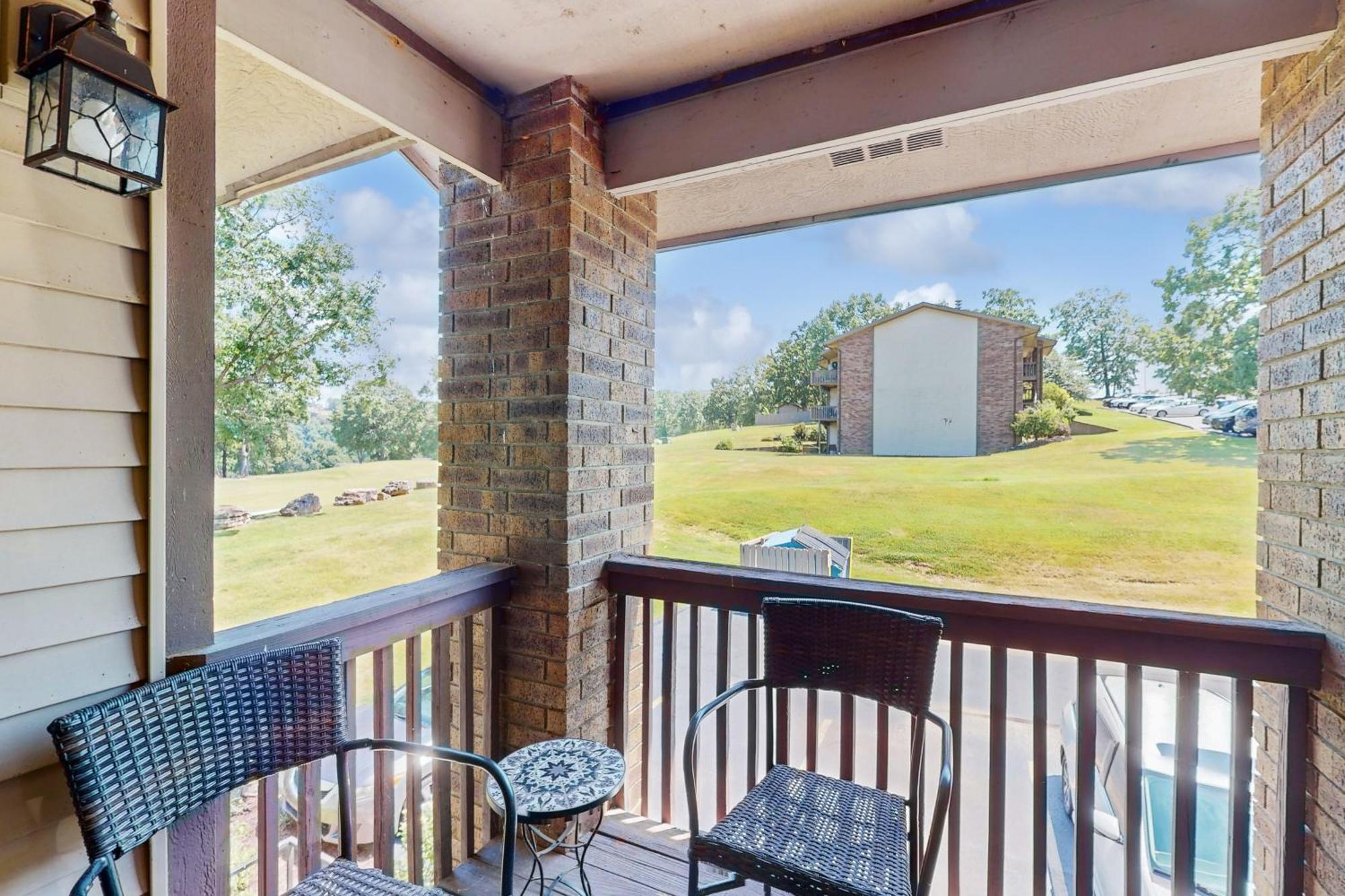 116 Club Dr, #12 Mo Apartment