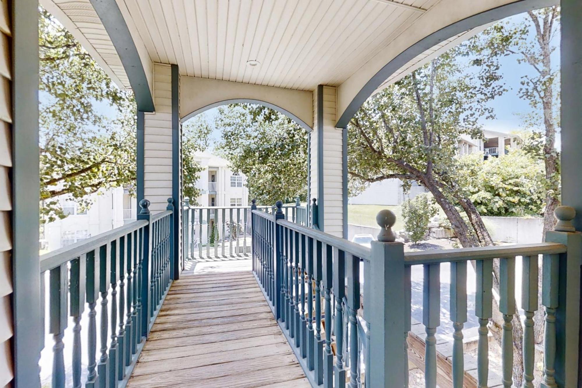 Gateway To The Ozarks Apartment