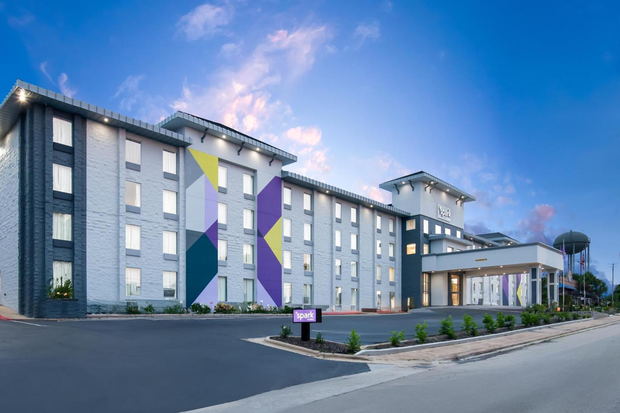 Spark By Hilton Meadows Hotel Branson