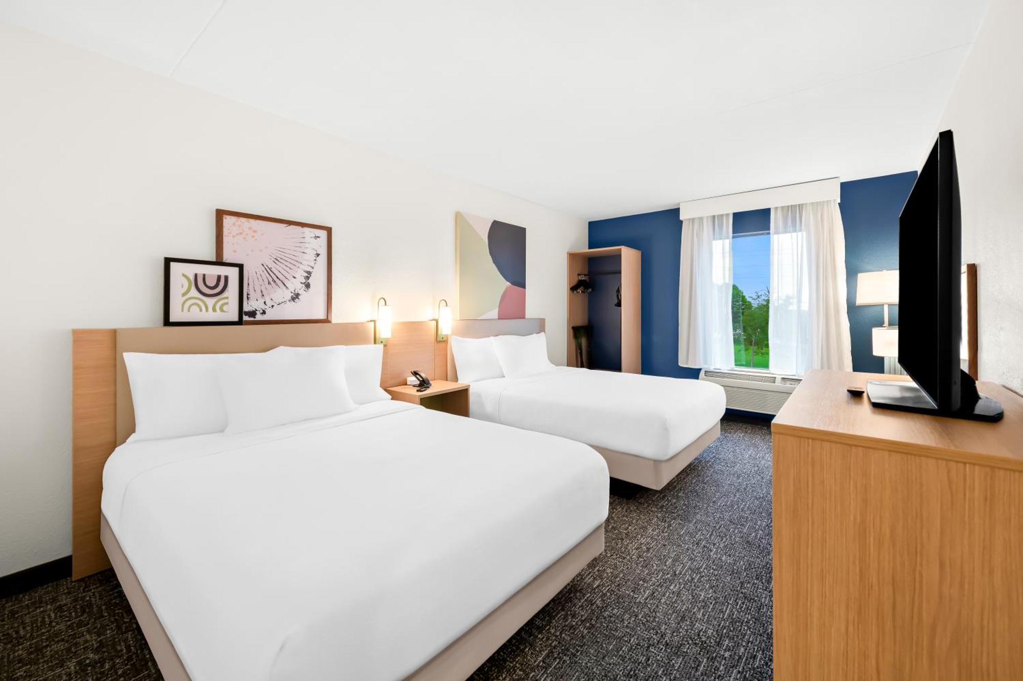Spark By Hilton Meadows 3* Branson