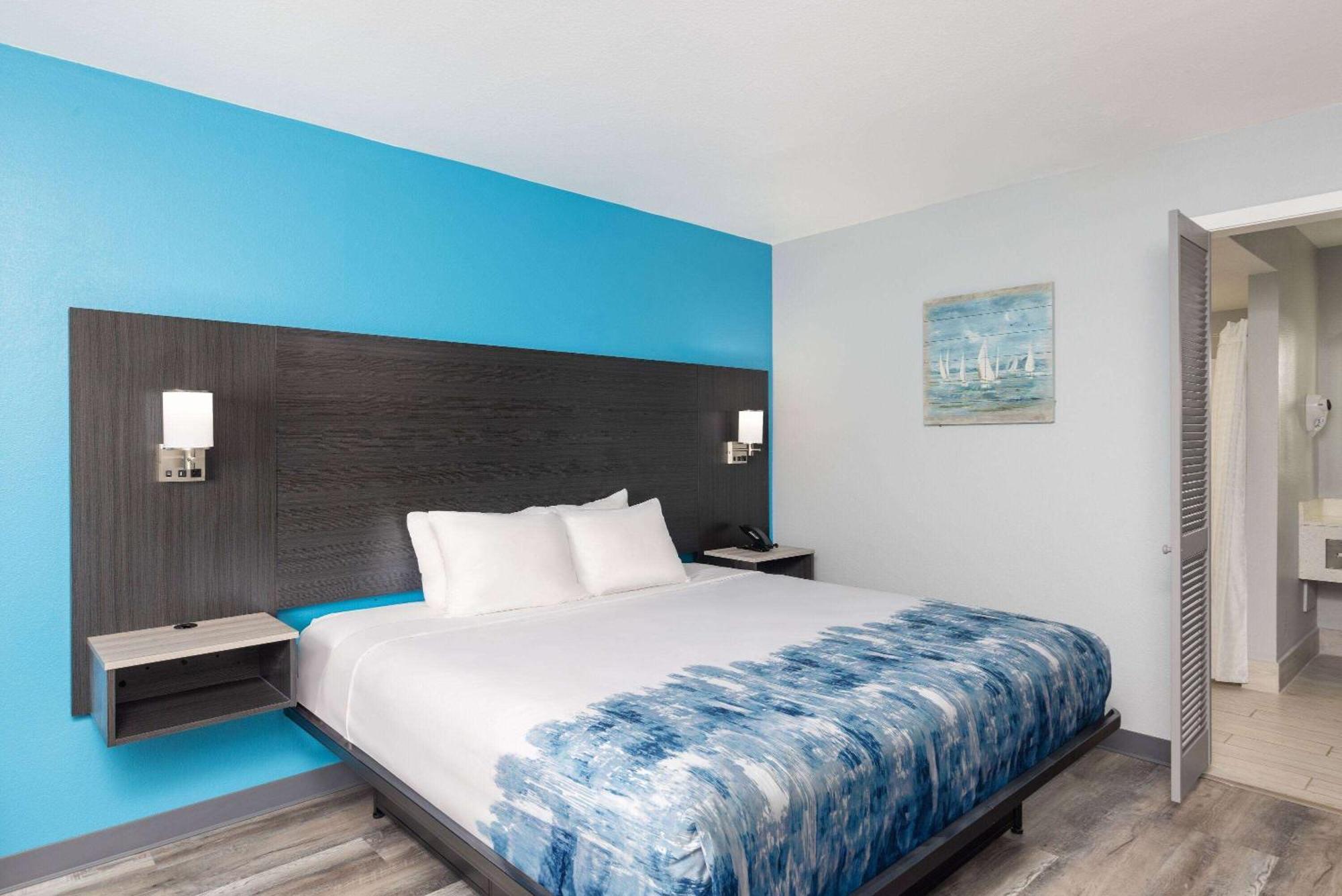 Hotel Baymont By Wyndham Thousand Hills 2*