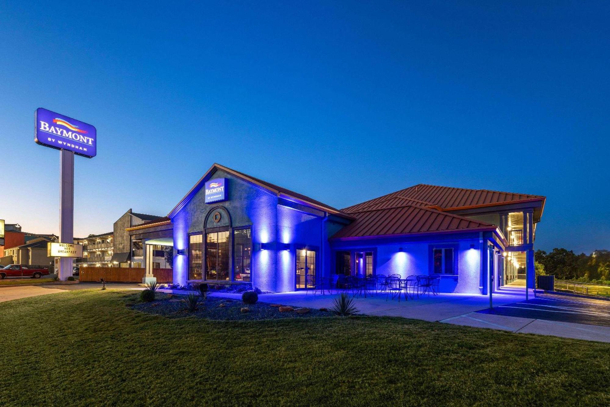 Baymont By Wyndham Thousand Hills
