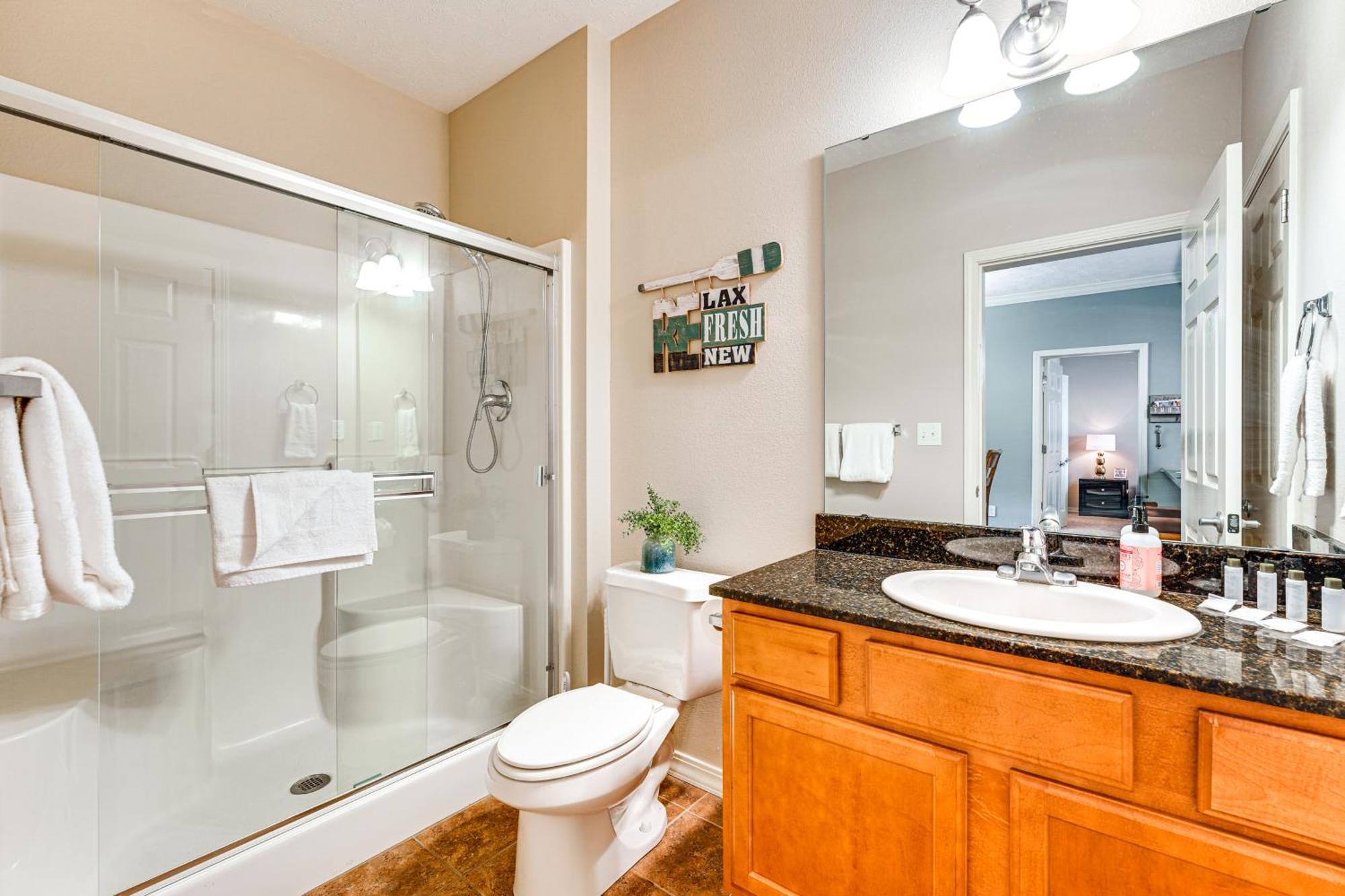 Scenic Near And Entertainment! Apartment *