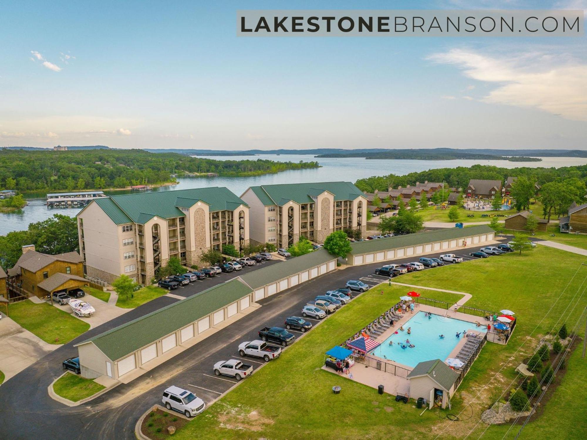 #353 Holiday home Branson