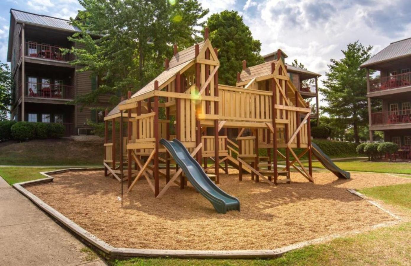 Enjoy Has To Offer In 2bd Vacation Perfect For Families Branson