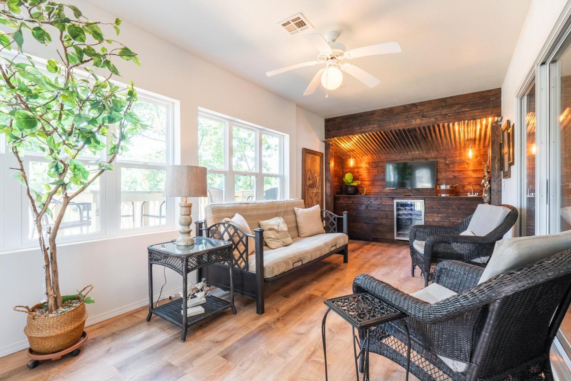 Holiday home Lake Front 2br Walk-in With Large Deck - Free Tickets Included - 77-1 Branson