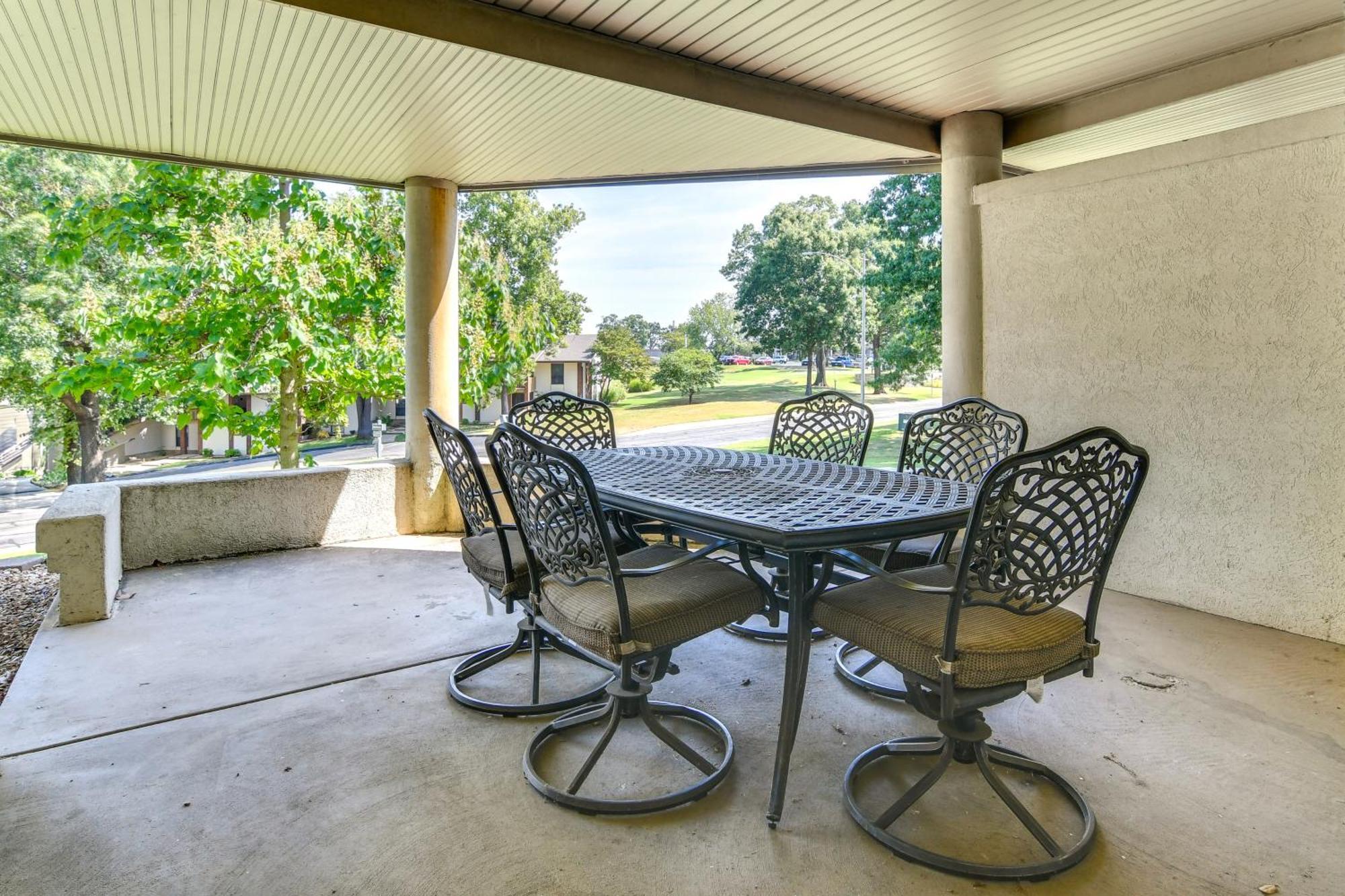 Getaway With Pool Access Less Than 4 Mi To 76 Strip! Apartment