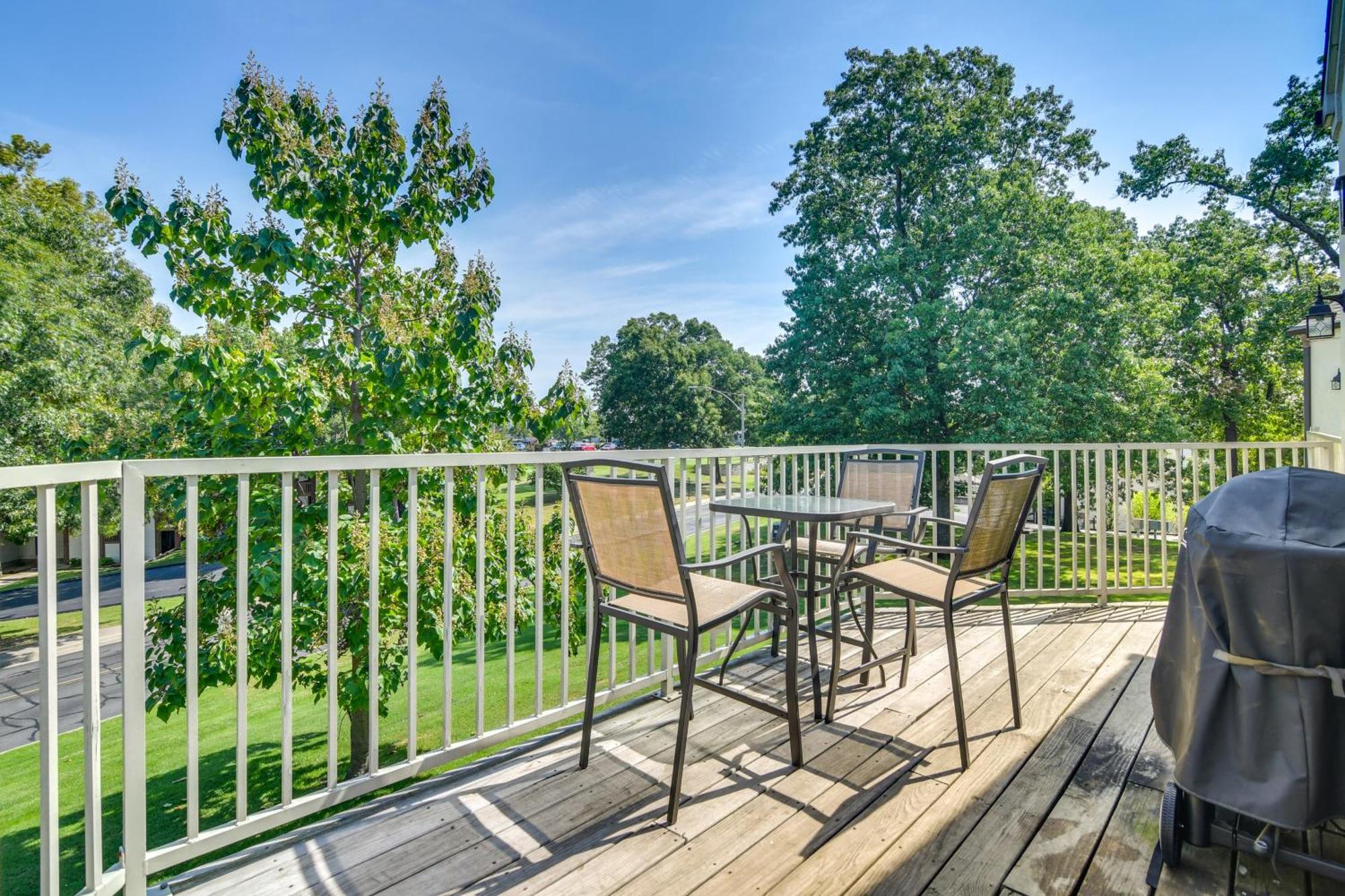 Getaway With Pool Access Less Than 4 Mi To 76 Strip!