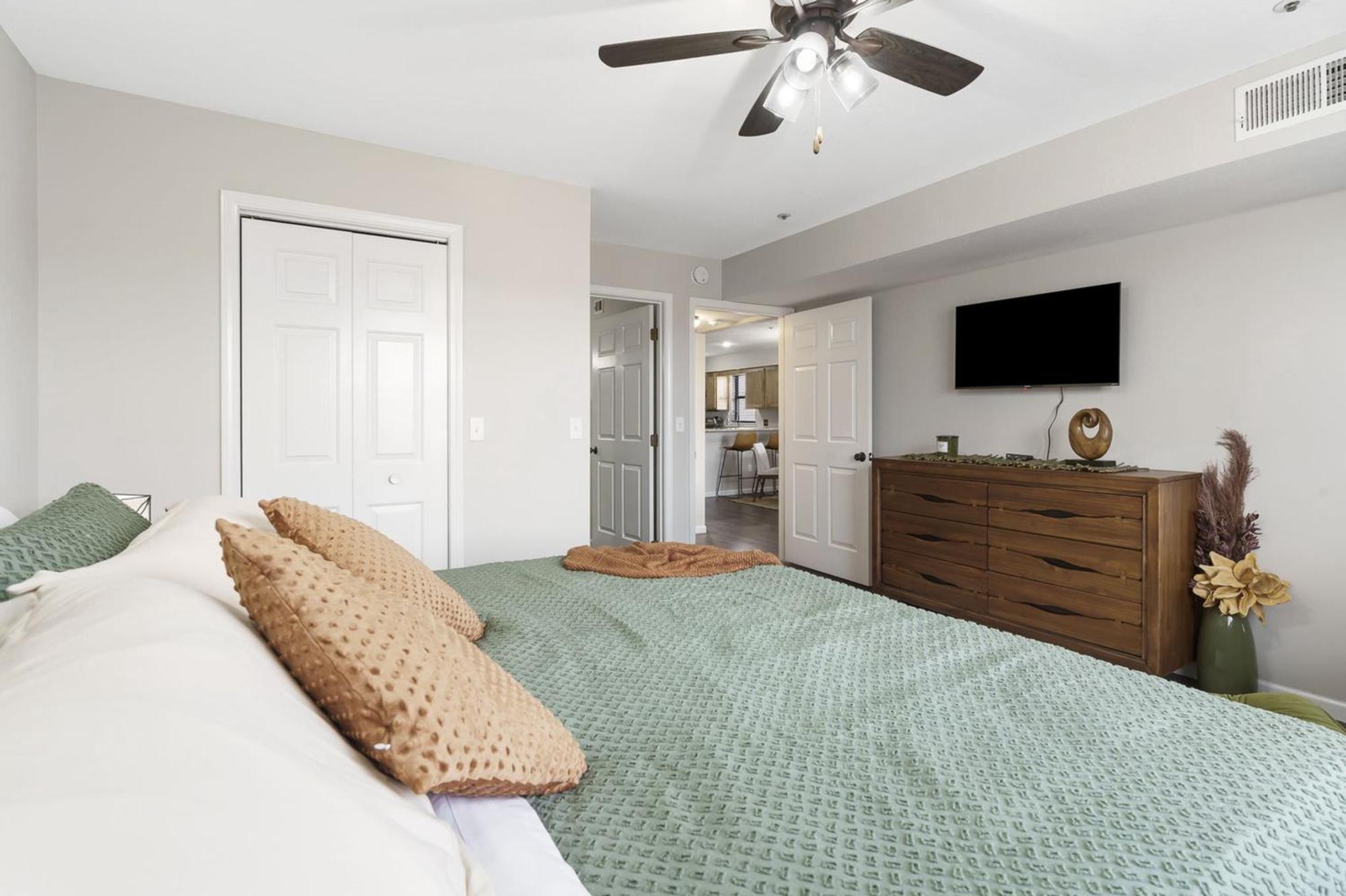 Pointe Royale Silver Linings Apartment Branson