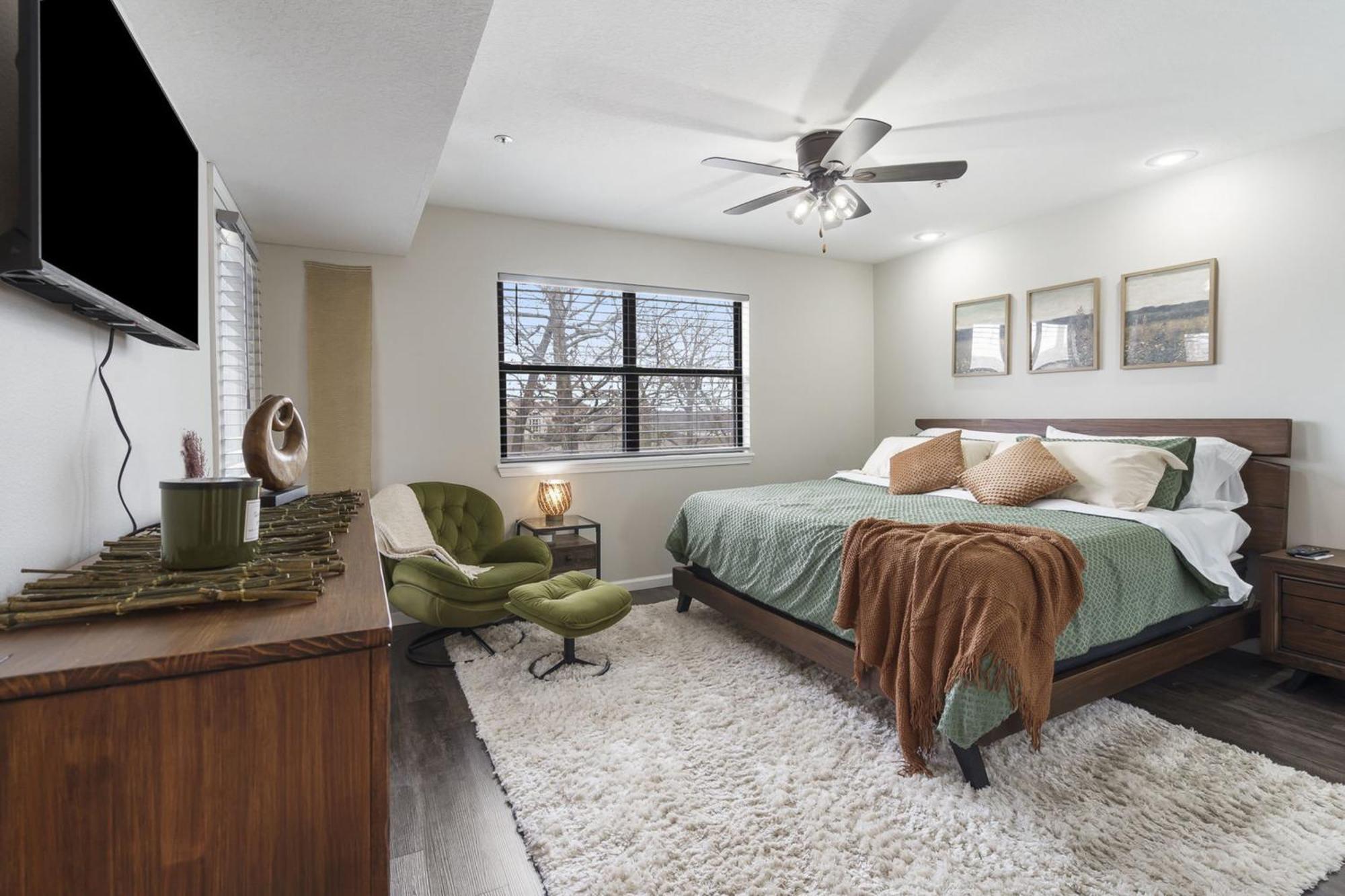 Pointe Royale Silver Linings Apartment