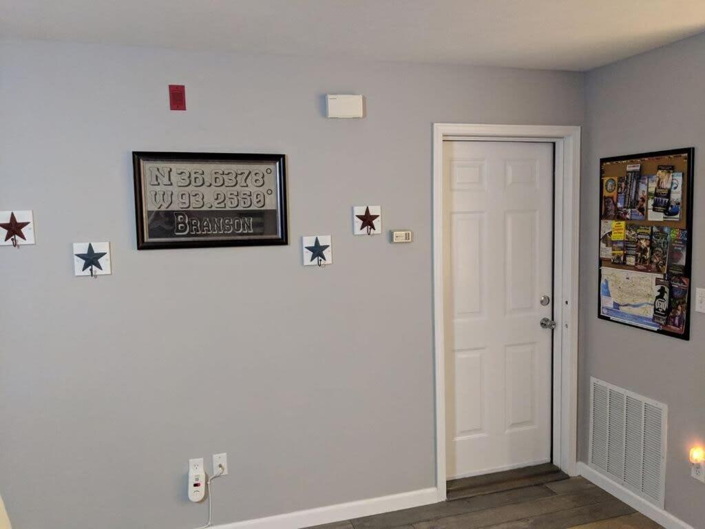 Americondo -sleeps 8 Only Blocks From 76 Strip *