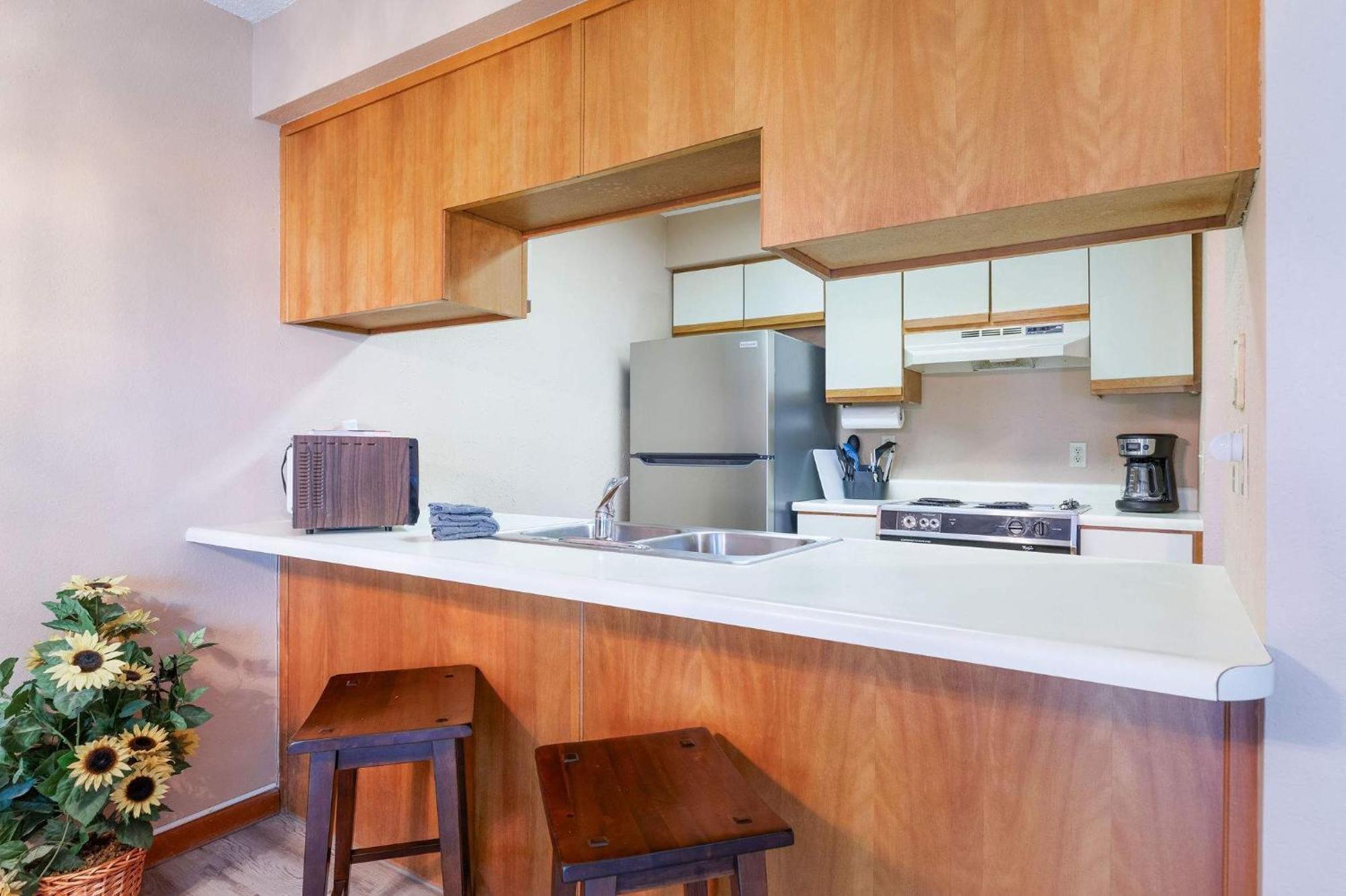 The Roost Royale-no Stairs Indoor Pool Hot Tub Holiday home