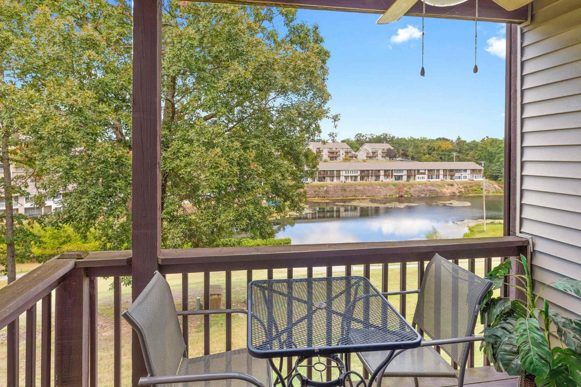 The Roost Royale-no Stairs Indoor Pool Hot Tub Holiday home Branson