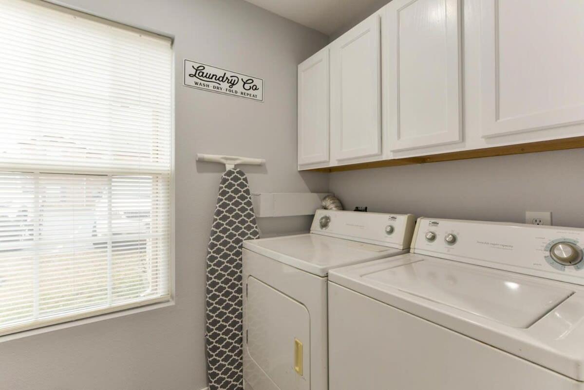 Patriot Place- Walk-in No Stairs Holiday home *