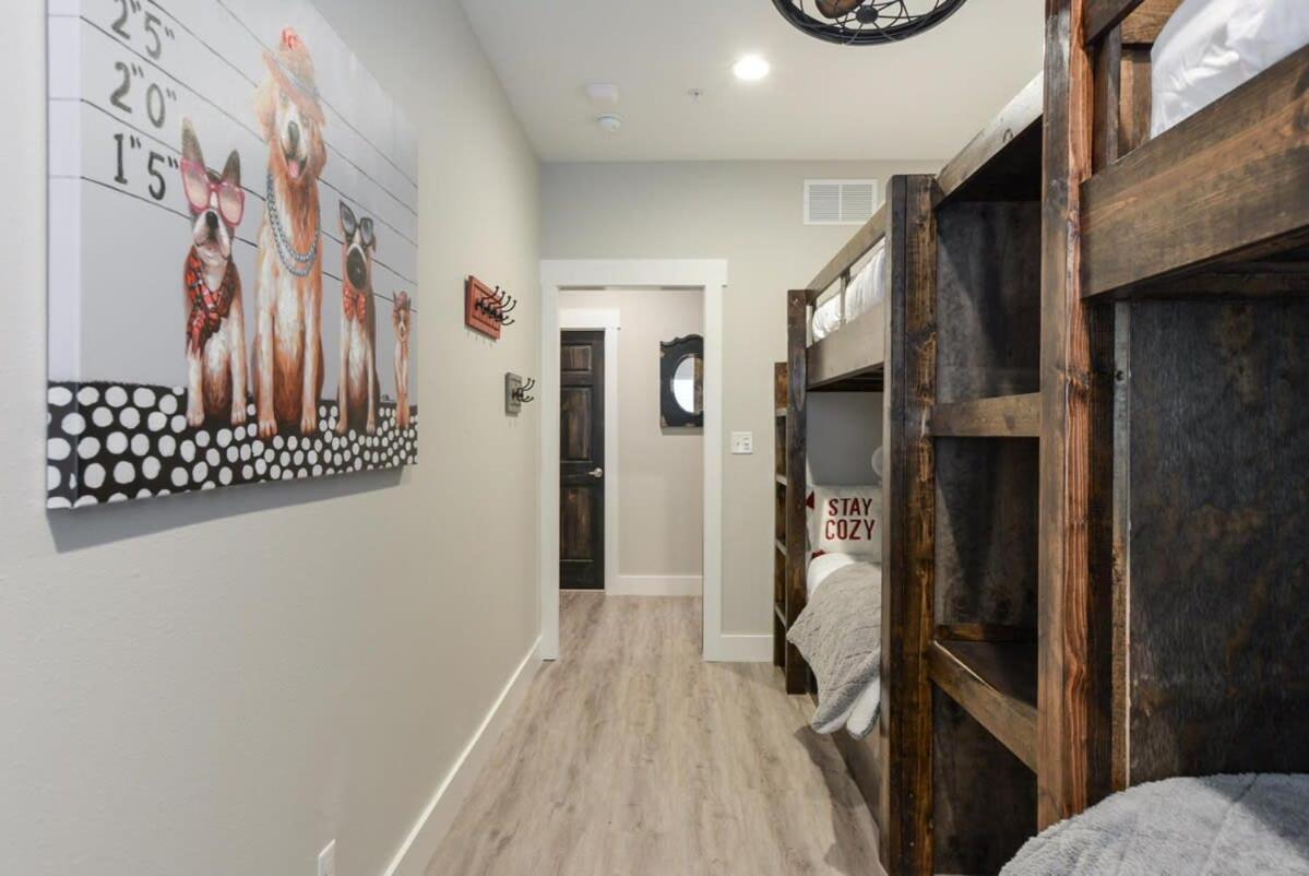 Holiday home Livin' The Dream- Indoor Outdoor Pool & Private Hot Tub Branson
