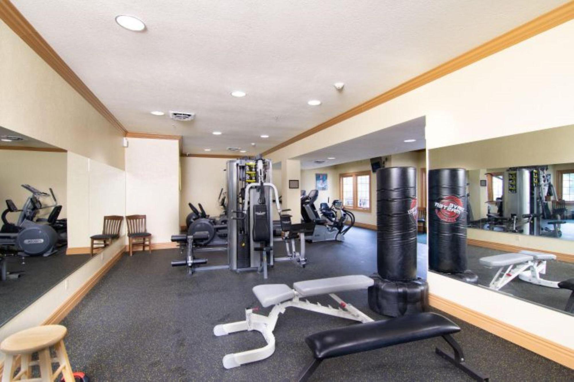 The Roost Royale-no Stairs Indoor Pool Hot Tub Holiday home Branson