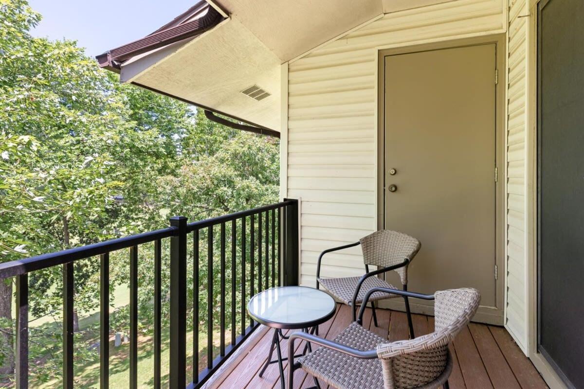 The Capital Indoor Outdoor Pool Hot Tub & Holiday home