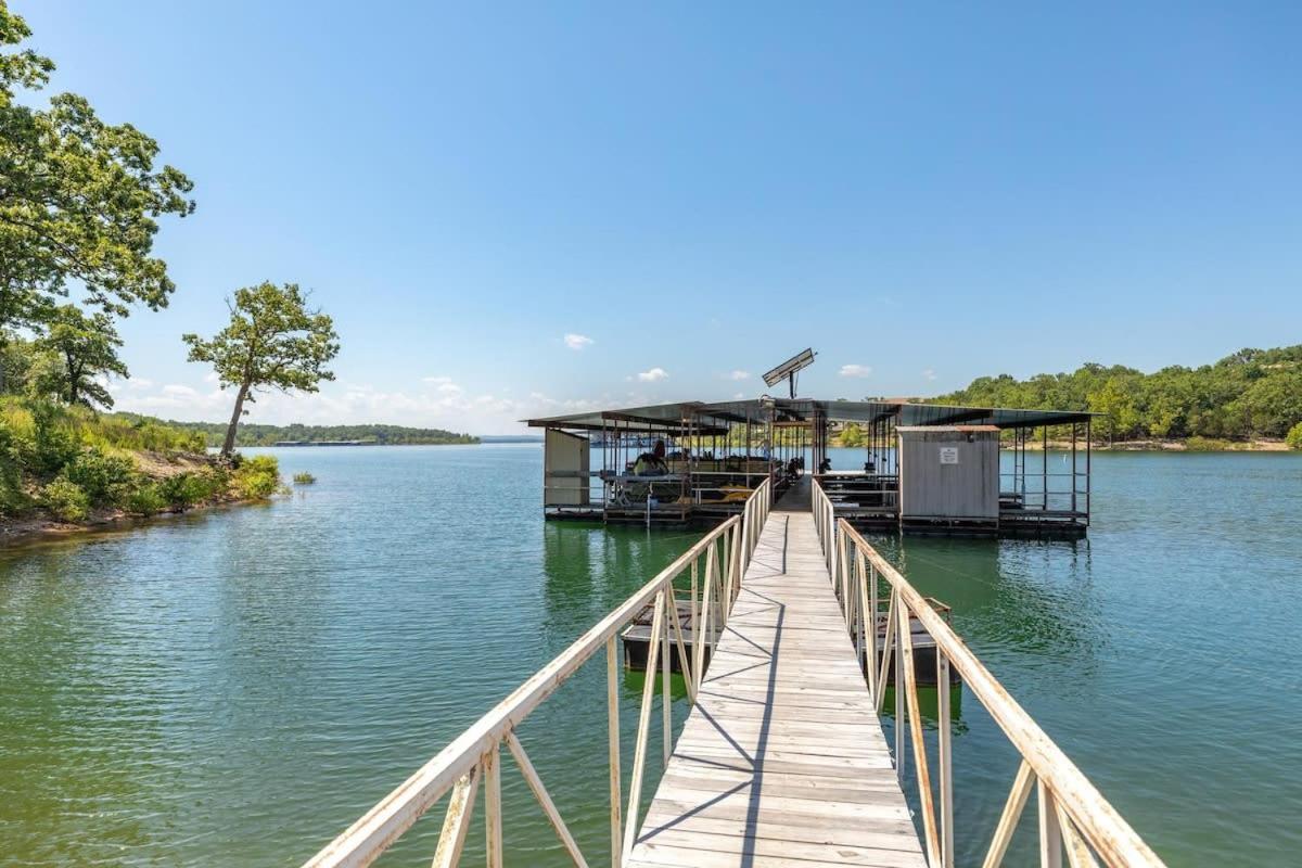 Artilla Cove 10- Views- Pool & Hot Tub Holiday home *