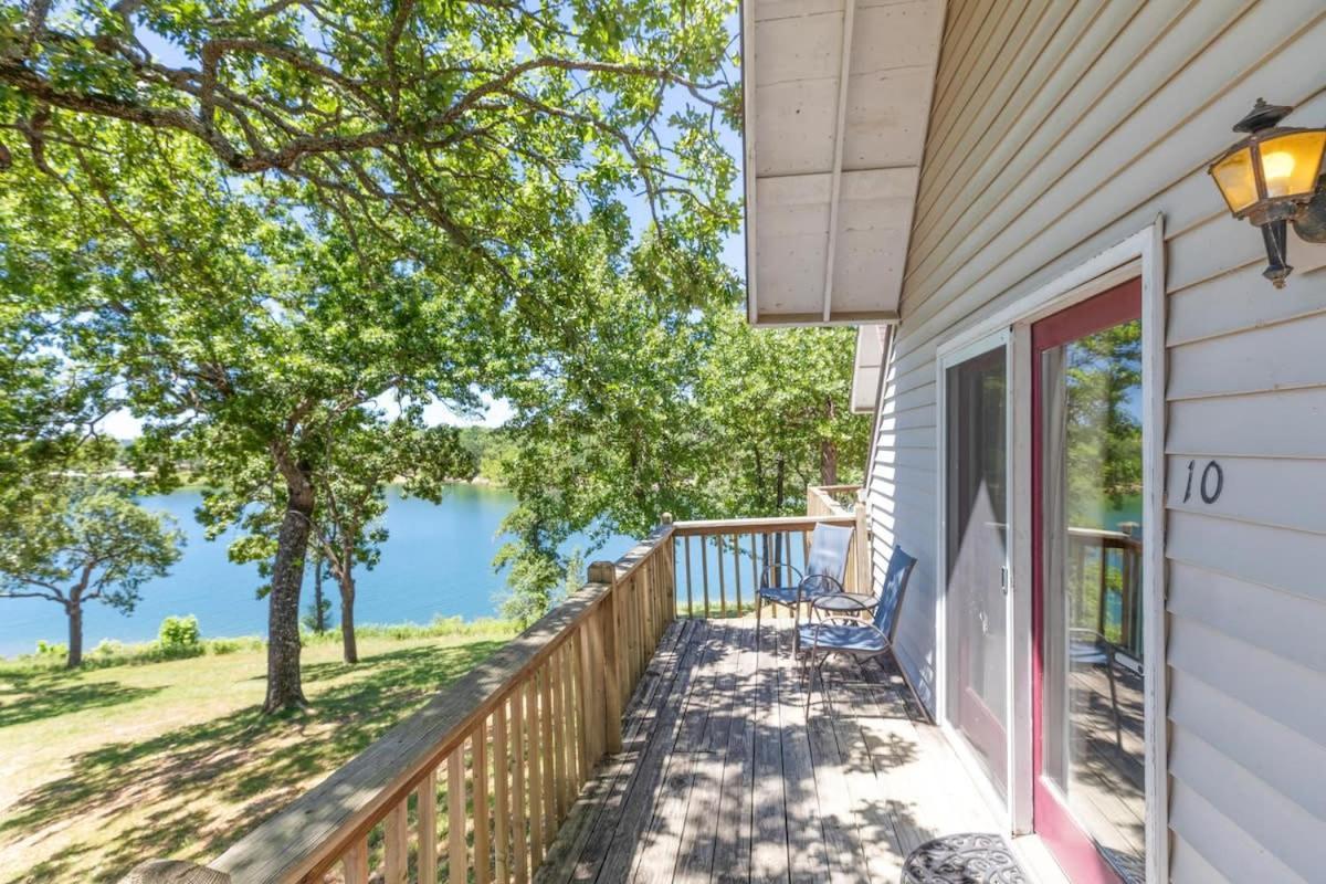 Holiday home Artilla Cove 10- Views- Pool & Hot Tub Branson
