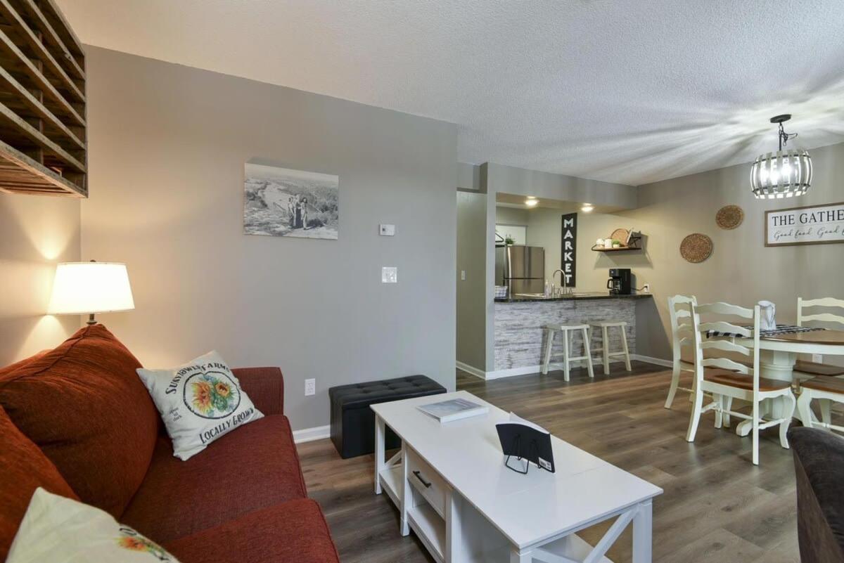 Holiday home Sweet Clover - Indoor Pool - Hot Tub Branson