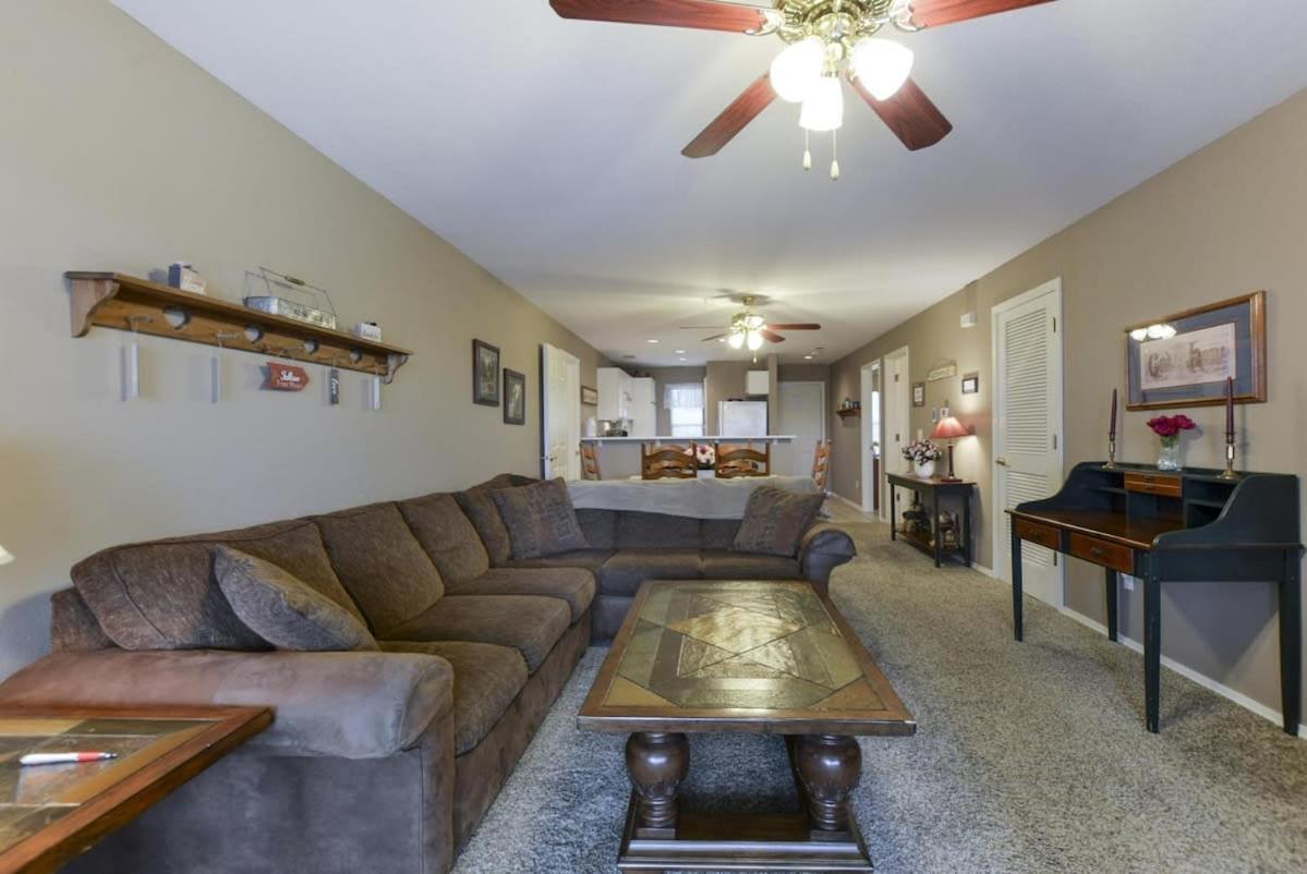 Country Getaway -no Stairs Close To Strip Branson