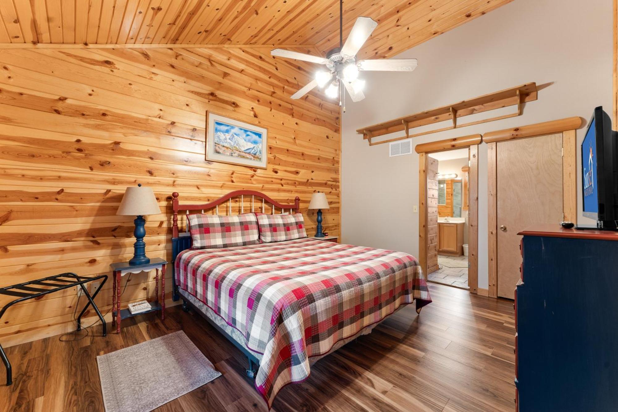 Lodge Ozarks Oasis