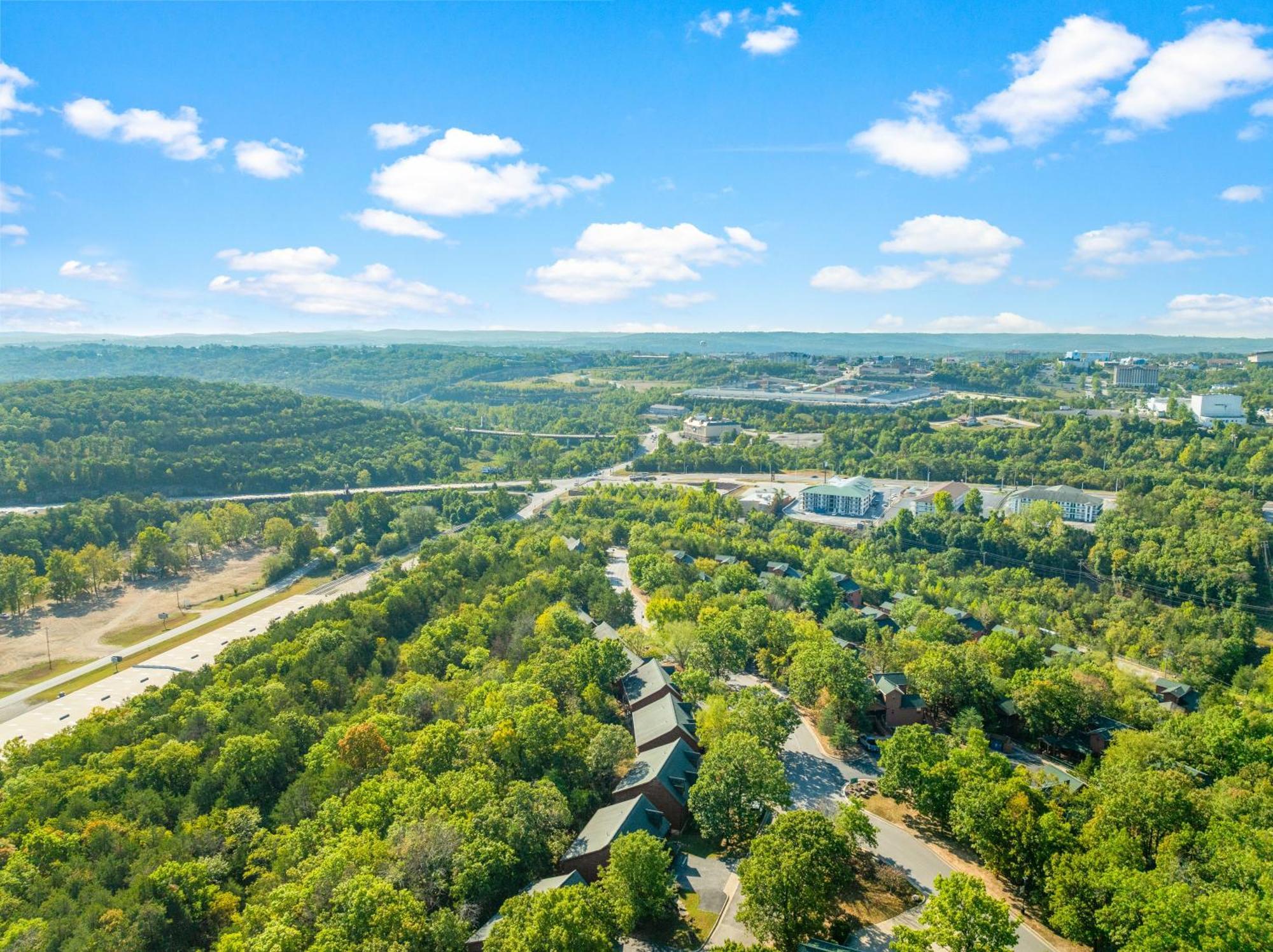 Lodge Ozarks Oasis *