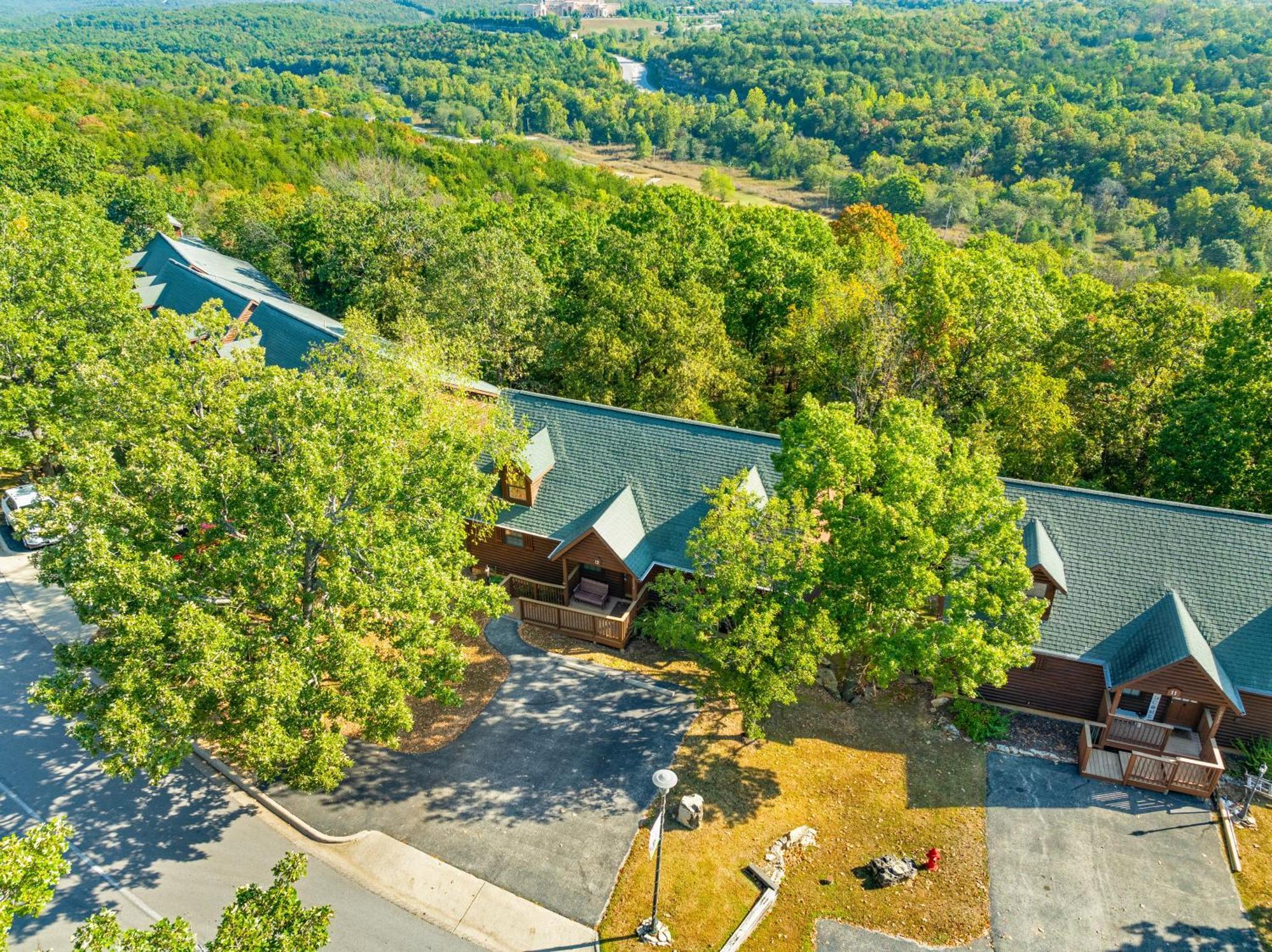 Ozarks Oasis Lodge *
