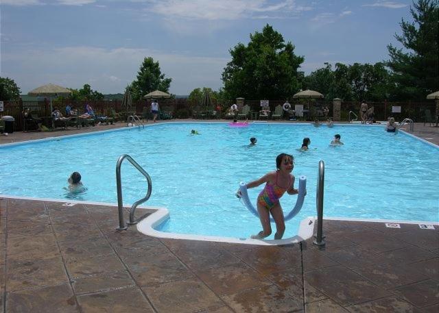 Apartment Carefree Getaways