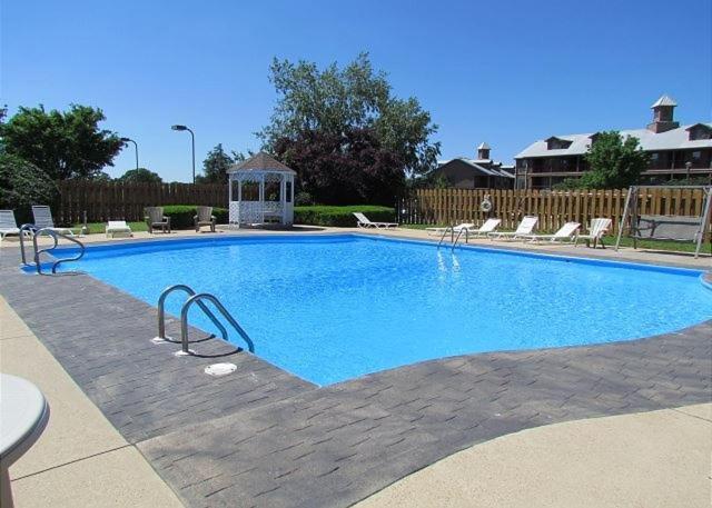 Carefree Getaways Apartment