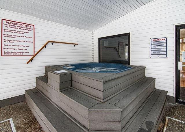 Relaxation Station * Branson