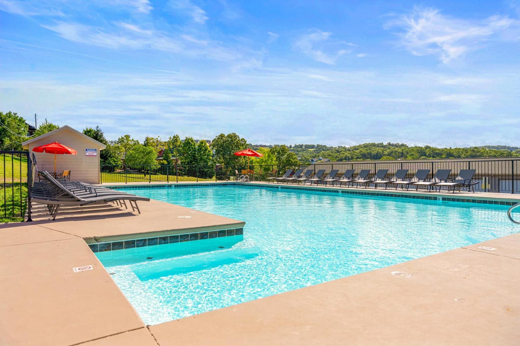 On The Rocks Apartment Branson