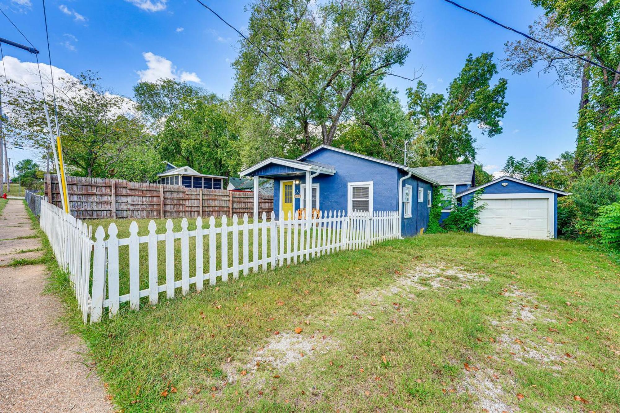 Walk To Dtwn Pet-friendly Home! *